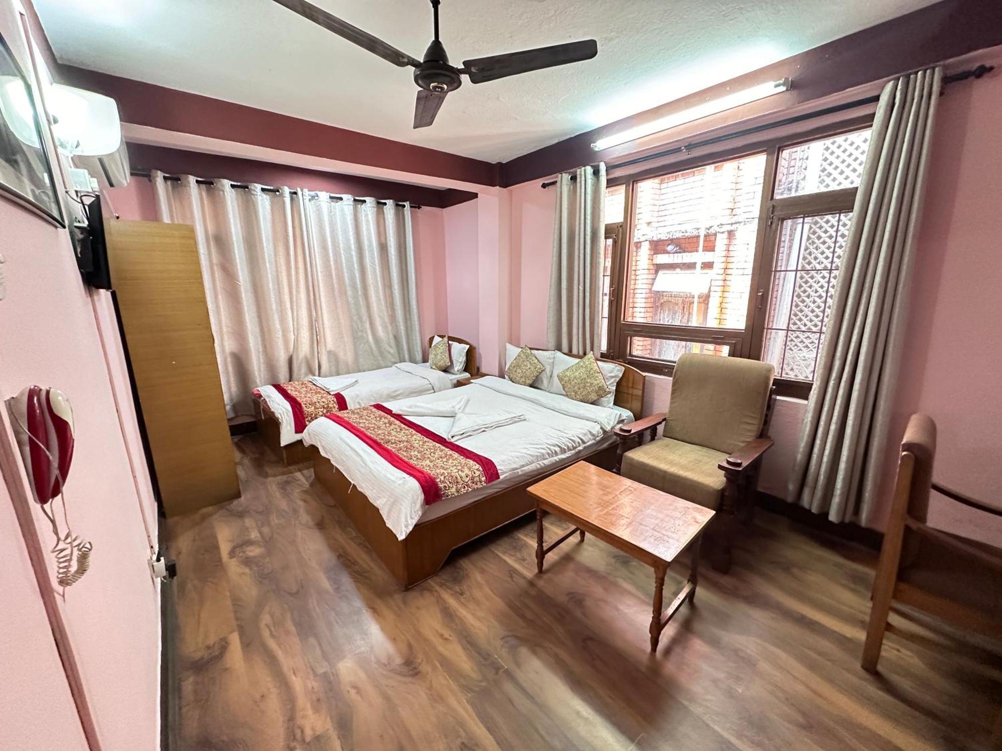 Hotel Green Orchid Kathmandu Esterno foto