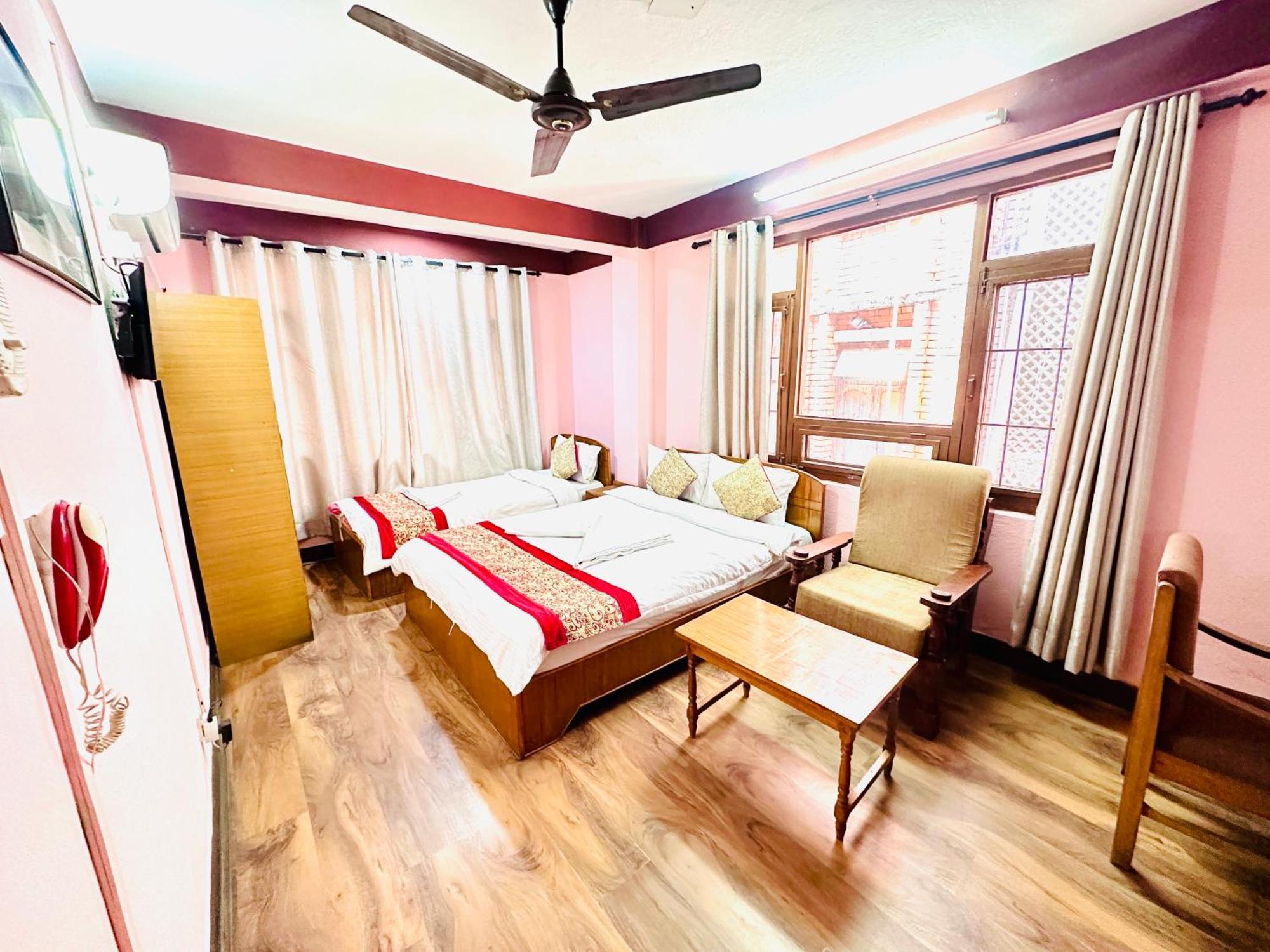 Hotel Green Orchid Kathmandu Esterno foto